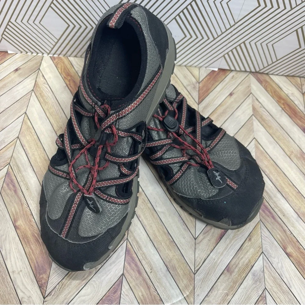 Chaco Outcross Hiking Trail Outdoor Shoes sandals Youth Kids‎ Size 5 sb4